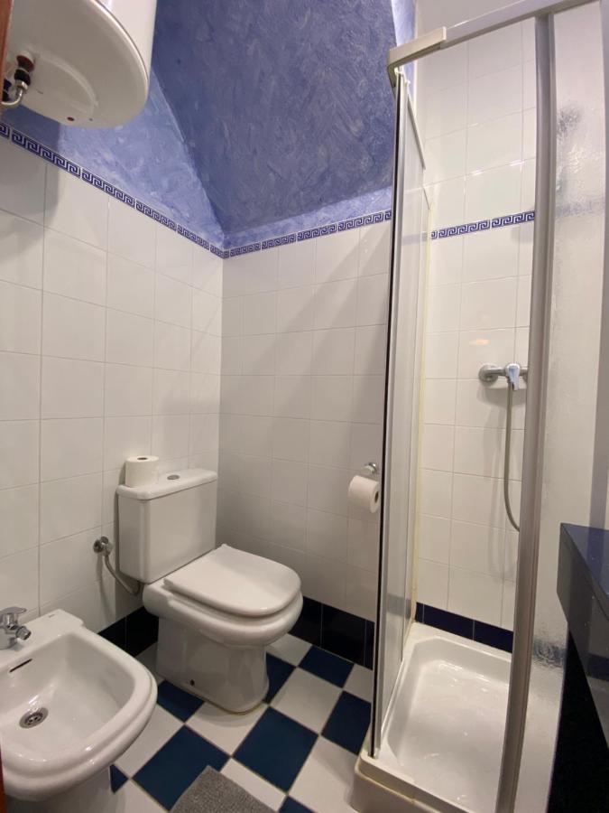 Apartments Sant Lluis Center, 2 Min Walk From The Sea Lloret de Mar Ngoại thất bức ảnh