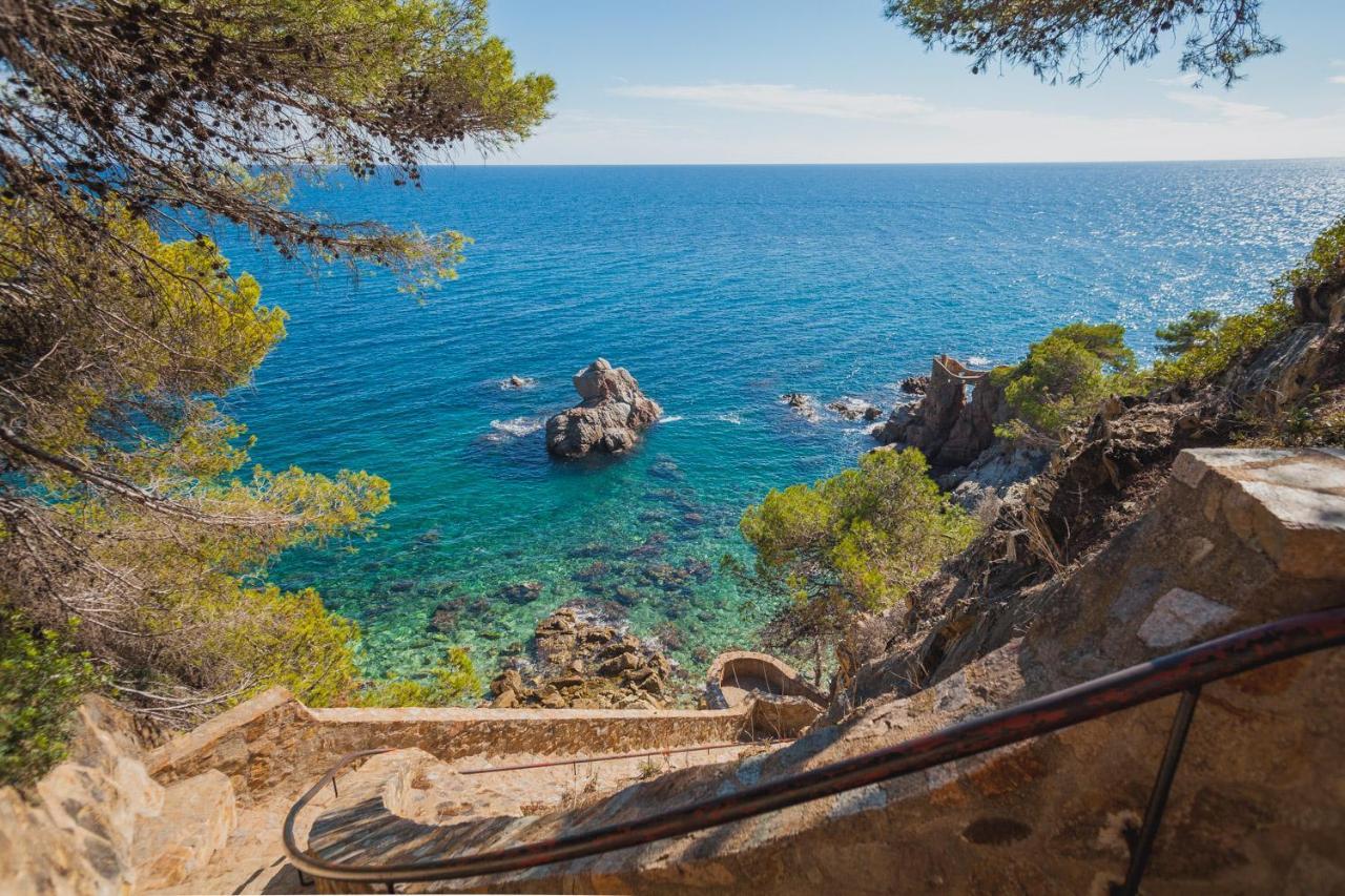 Apartments Sant Lluis Center, 2 Min Walk From The Sea Lloret de Mar Ngoại thất bức ảnh
