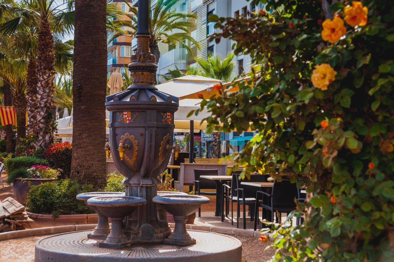 Apartments Sant Lluis Center, 2 Min Walk From The Sea Lloret de Mar Ngoại thất bức ảnh