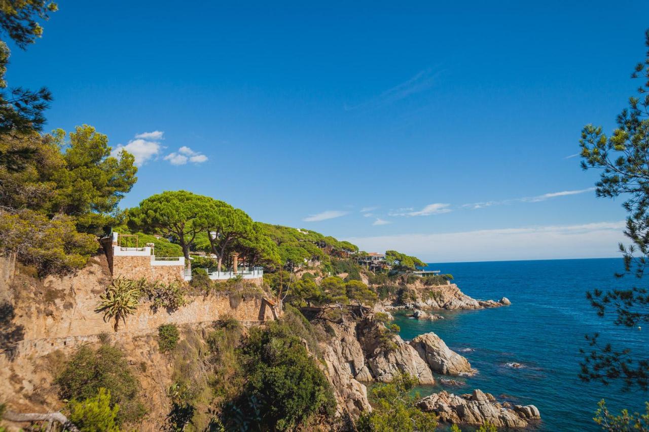 Apartments Sant Lluis Center, 2 Min Walk From The Sea Lloret de Mar Ngoại thất bức ảnh