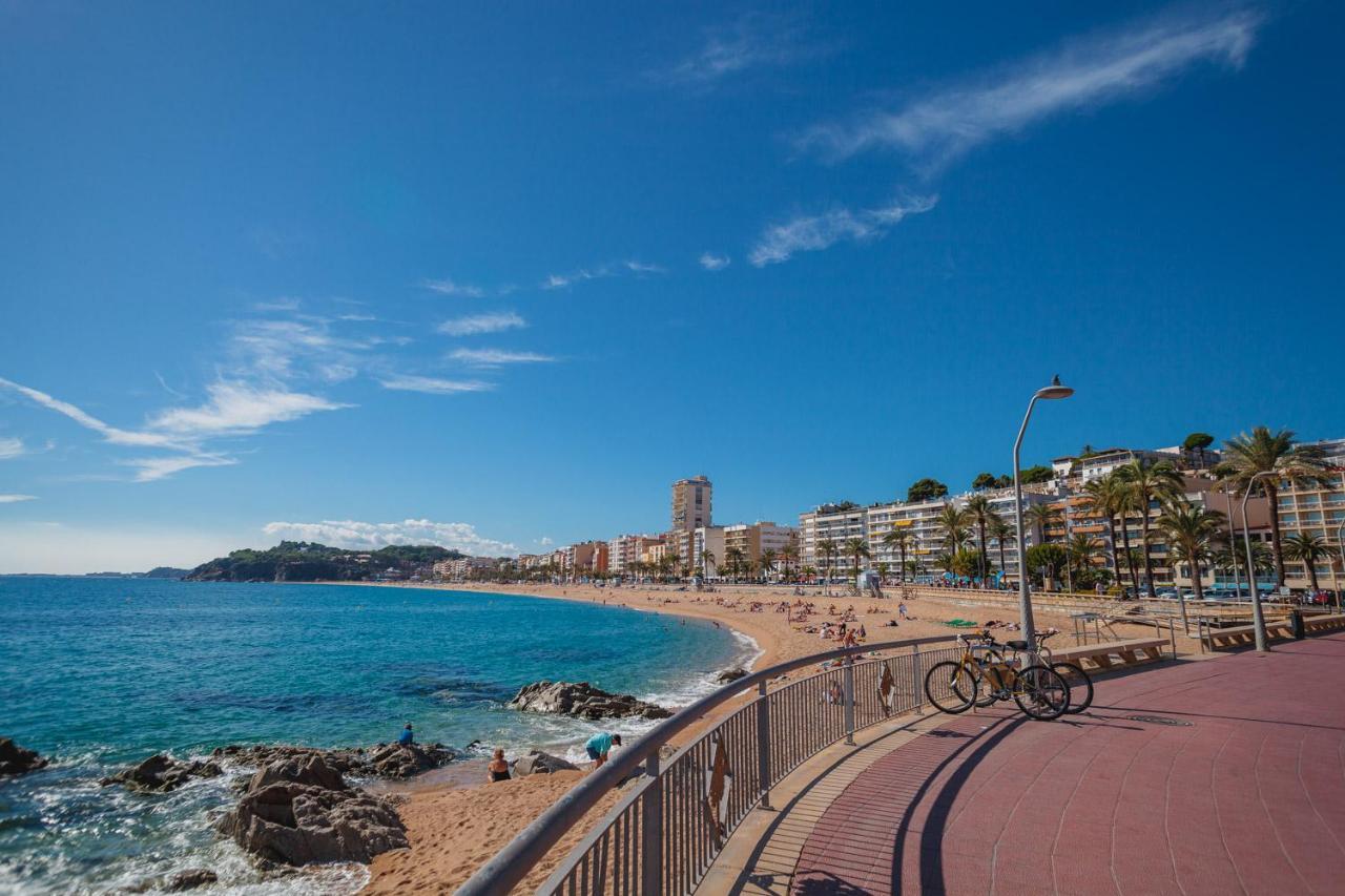 Apartments Sant Lluis Center, 2 Min Walk From The Sea Lloret de Mar Ngoại thất bức ảnh